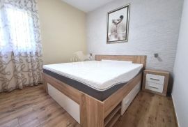 Primošten Bilo/Namješteni dvosobni stan sa zimskim vrtom i pogledom, Primošten, Apartamento