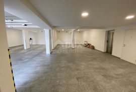 CRIKVENICA - luksuzni, dvoetažni stan 3S+DB u stambenoj vili s vlastitim bazenom, Crikvenica, Appartment