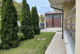 Zemun, izvanredna kuća, Zemun, House