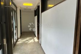 Poslovni prostror u Centru - najam, Rijeka, Immobili commerciali