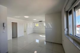 Crikvenica - Stan u novogradnji 122 m2, Crikvenica, Kвартира