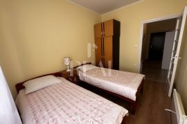 Rujevica, odličan stan 3SKL u manjoj stambenoj kući s 4 stana, Rijeka, Appartement