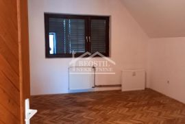 Lazarevac - Veliki Crljeni - 120m2 ID#18881, Lazarevac, Famiglia