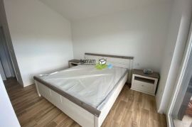 Istra, Marčana, okolica, prekrasna nova villa, 315m2, bazen 45m2, 1400m2 okućnice, Buzet, Kuća