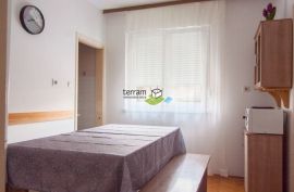 Istra, Nova Veruda, stan 75m2, 3SS+DB, I. kat, parking. namješteno!! #prodaja, Pula, Appartment