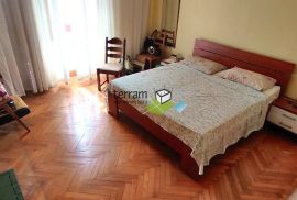 Istra, Pula, Centar, stan 89,62m2 prvi kat, pogled more, prodaja, Pula, Appartamento