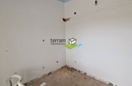 Istra, Medulin, Banjole, stan u prizemlju, 3SS+DB, 110m2, bazen, garaža, prodaja, Medulin, Appartement