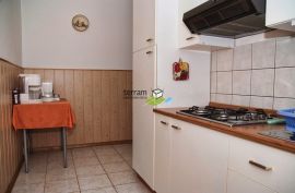 Istra, Fažana, Valbandon, samostojeća kuća 438m2 s bazenom, prodaja, Fažana, House