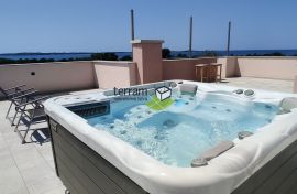 Istra, Vodnjan, Peroj, Villa 320m2 s bazenom, POGLED MORE!!, #prodaja, Vodnjan, Casa