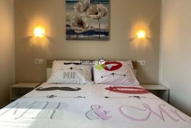 Istra, Fažana, samostojeća apartmanska kuća 360m2 s okućnicom, #prodaja, Fažana, Maison
