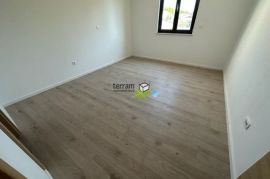 Istra, Medulin, Pomer, stan 90m2, 2SS+DB, I. kat, 2 parkinga, NOVO!!! #prodaja, Medulin, Flat