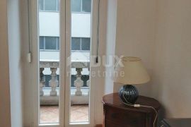 RIJEKA, CENTAR - Gospodski stan u centru, s liftom, Rijeka, Appartment