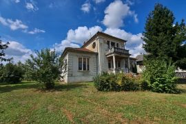 Kuća posebne arhitekture - Koprivnica, Koprivnica, Casa