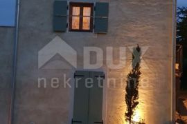 OTOK KRK, DOBRINJ - Rustikalna kuća s jacuzzijem, Dobrinj, House