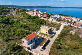 ZADAR, NOVIGRAD - Visoko kvalitetna kamena kuća 150 m od mora, Novigrad, House