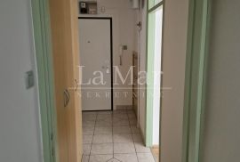 Trg Lovre Matačića, Sesvete - 63m2, useljivo odmah, 4.kat, Sesvete, Flat