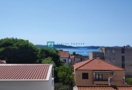 VODICE, novo, moderan stan, 300 m do mora, 2.kat, lift, garaža, Vodice, Appartement