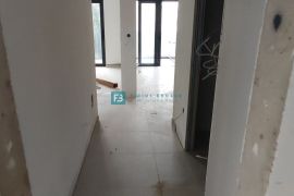 VODICE, novo, moderan stan, 300 m do mora, 2.kat, lift, garaža, Vodice, Appartement