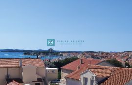 VODICE, novo, moderan stan, 2.kat, 300 m do plaže, lift, garaža, Vodice, Apartamento