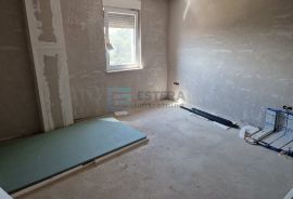 Apartman s okućnicom prodaja Mandre 87,70 m2 NOVOGRADNJA, Kolan, Διαμέρισμα