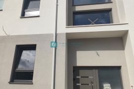 VODICE, novo, 400 m do mora, top lokacija, 1.kat, S5, Vodice, Apartamento