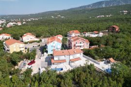 Jadranovo novogradnja sa bazenom, Crikvenica, Casa