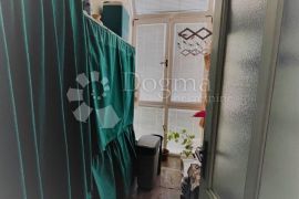 CENTAR, 120 M2 SA LIFTOM I PARKIRNIM MJESTOM, Donji Grad, Appartement