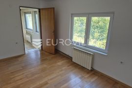 Ivanić grad,Caginec, dvoetažna kuća od 150m2 na zemljištu 2866 m2, Дом