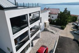 Dramalj penthouse sa garažom i zasebnim apartmanom, Crikvenica, Flat