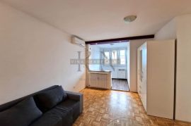 ZAGREB-NOVI ZAGREB-LANIŠTE-DVOSOBAN STAN NA ODLIČNOJ LOKACIJI,INVESTICIJA, Novi Zagreb - Zapad, Flat