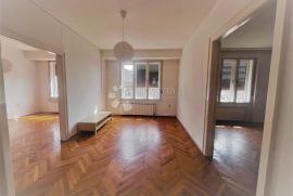 106 m2  U VLAŠKOJ SA LIFTOM, Donji Grad, Apartamento