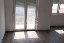 Surčin - Bečmen - 3.0 ID#18512, Surčin, Flat