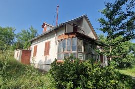 ISTRA, CEROVLJE - Vikendica s velikom okućnicom i dodatnim objektom, Cerovlje, House