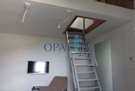 Jedinstvena kamena kuća u okolici Opatije-Rukavac, Opatija - Okolica, House