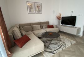 NAJAM, STAN, VELI VRH, 60 M2, 2S+DB, Pula, Appartement