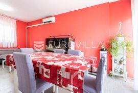 Split, Plokite, dvosoban stan na 5. katu s liftom, NKP 59,26 m2, Split, Wohnung