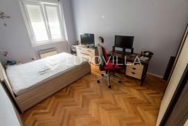 Zadar, Branimirova obala, dvosoban stan na izvrsnoj lokaciji, NKP 84 m2, Zadar, Appartment