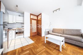 Zagreb, Trešnjevka, funkcionalan dvosoban stan + VPM, NKP 53m2, Zagreb, Appartamento