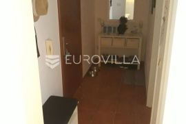 Istra, Poreč, dvosoban stan NKP 62 m2, odlična lokacija, 900 m od mora, Poreč, Appartment