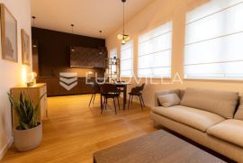 Zagreb, Heinzelova, predivan trosoban stan s vrtom + VPM, NKP 63m2- PRVI NAJAM, Zagreb, Flat