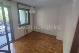 Retenzija, Prve pruge, uknjižen, odlična ponuda, Zemun, Wohnung