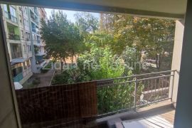 Retenzija, Prve pruge, uknjižen, odlična ponuda, Zemun, Appartment