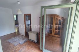 Retenzija, Prve pruge, uknjižen, odlična ponuda, Zemun, Appartment