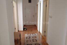 Blok 64, 68m2, 2.0, namešten, sa garažnim mestom, Novi Beograd, Flat