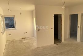 RIJEKA, MARINIĆI - 2 stana u novogradnji s pogledom na more + okućnica!!! PRILIKA!!!, Viškovo, Apartamento