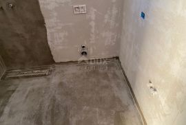 RIJEKA, MARINIĆI - 2 stana u novogradnji s pogledom na more + okućnica!!! PRILIKA!!!, Viškovo, Appartment