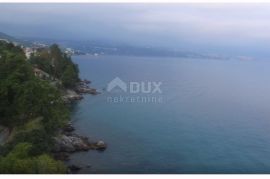 OPATIJA - villa sa bazenom 1. red do mora - unikatna nekretnina na tržištu!, Opatija, بيت