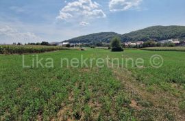 OTOČAC - Kapelska ulica, građevinsko i poljoprivredno zemljište, Otočac, Terreno