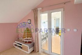 VABRIGA-TROSOBAN STAN NA PRODAJI SA OTVORENIM POGLEDOM NA MORE, Vabriga, Appartment