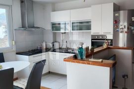 Mejaši stan 3S+DB 68m2 + balkon 4m2, Split, Appartamento